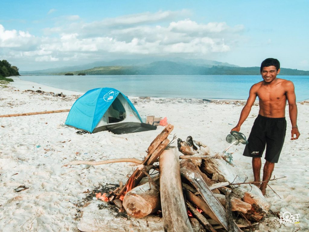 Camping di Pulau Pombo