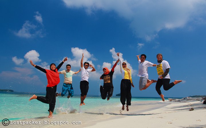 248412_255819107761430_100000000272926_1136052_7254006_n 11