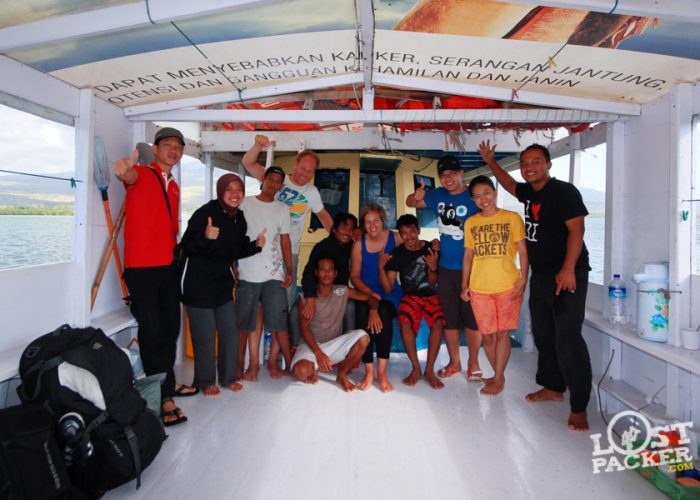 11Sesaat sebelum berpisah di pelabuhan Kayangan Lombok