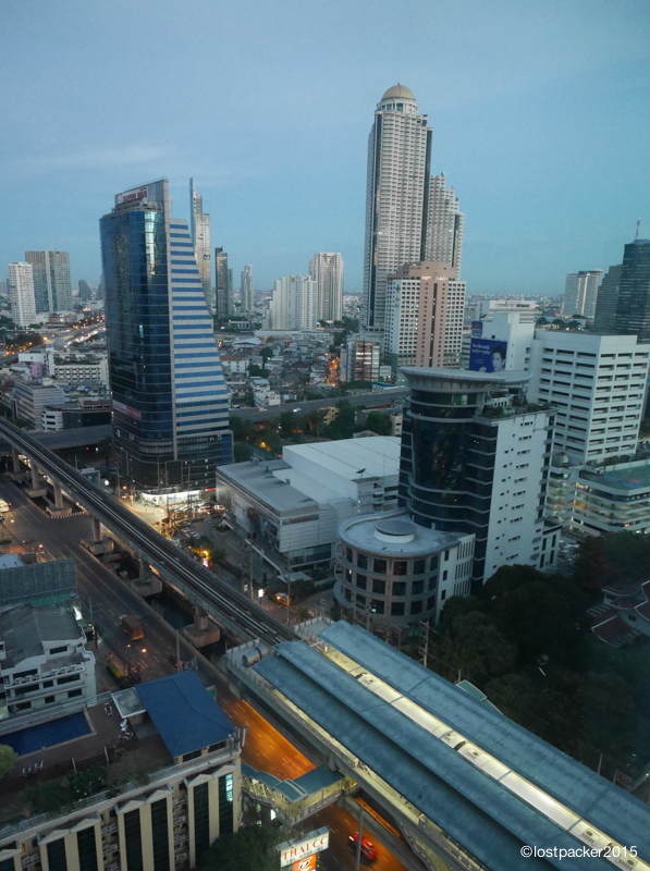 Suasana Pagi kota Bangkok dari Grand Eastin Hotel Bangkok