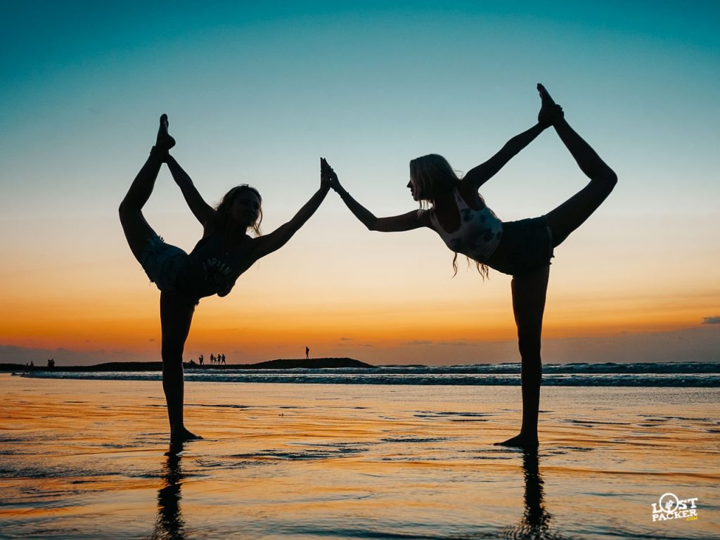 Yoga di Pantai Bali